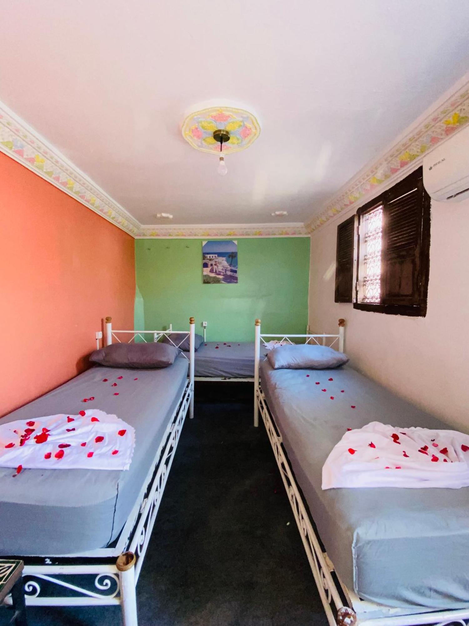 Hostel Marrakech Rouge Marrakesh Bagian luar foto